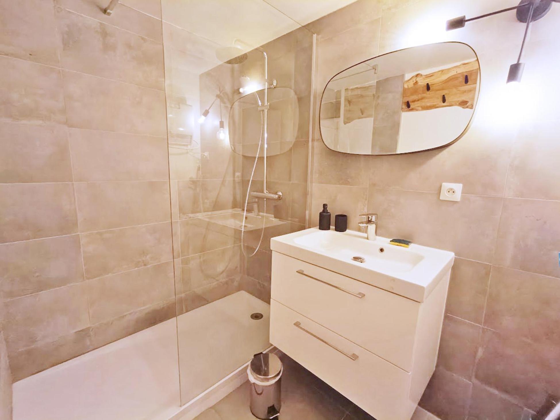 Le Nid De Juliette, T3 Duplex, Parking, Cave Apartment Bagnères-de-Luchon Екстериор снимка