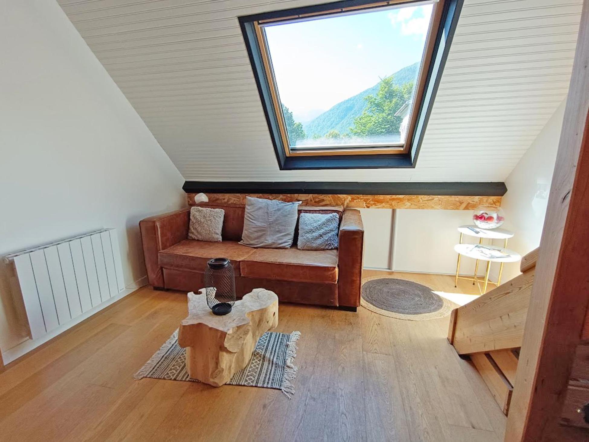 Le Nid De Juliette, T3 Duplex, Parking, Cave Apartment Bagnères-de-Luchon Екстериор снимка
