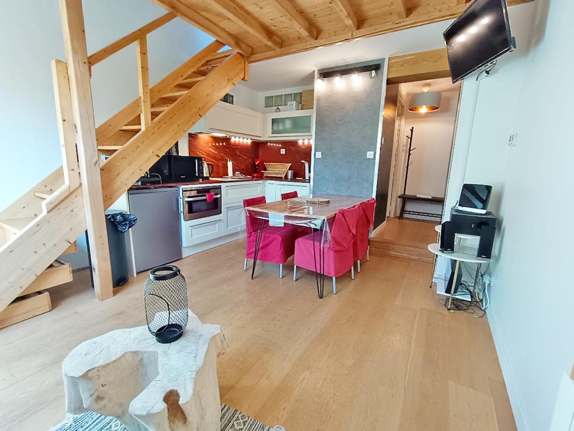 Le Nid De Juliette, T3 Duplex, Parking, Cave Apartment Bagnères-de-Luchon Екстериор снимка